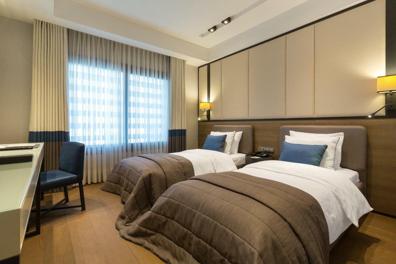 The Fortyfive Business Hotel & Spa Manisa Esterno foto